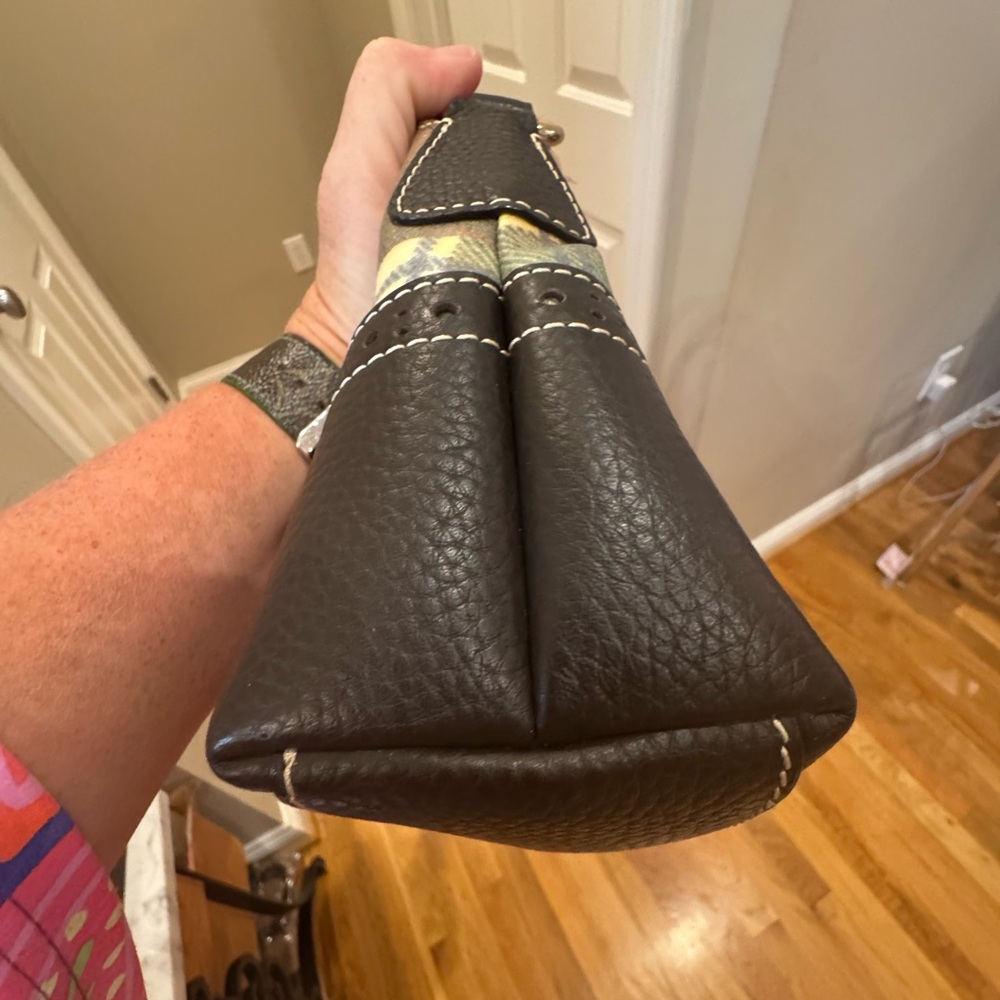 Dooney & Bourke - Patched Plaid Collection Coated Canvas Baguette Shoulder Bag - Picture 5 of 12